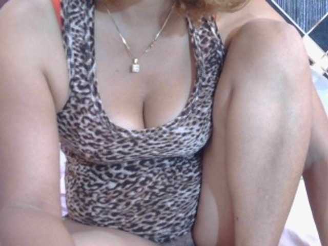 Mielly live cam on BongaCams