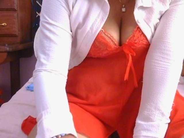 Mielly live cam on BongaCams