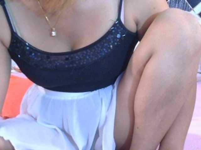 Mielly live cam preview
