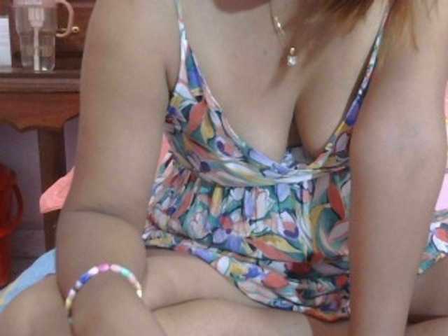 Mielly live cam preview