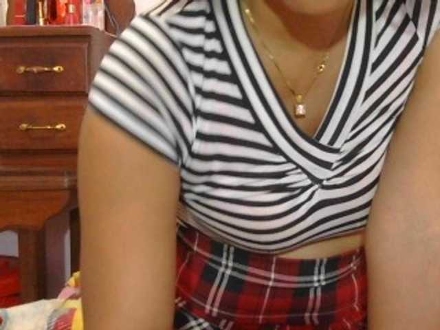 Mielly live cam on BongaCams