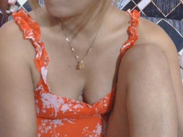 Mielly live cam on BongaCams