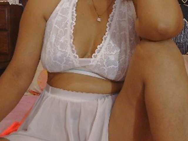 Mielly live cam preview