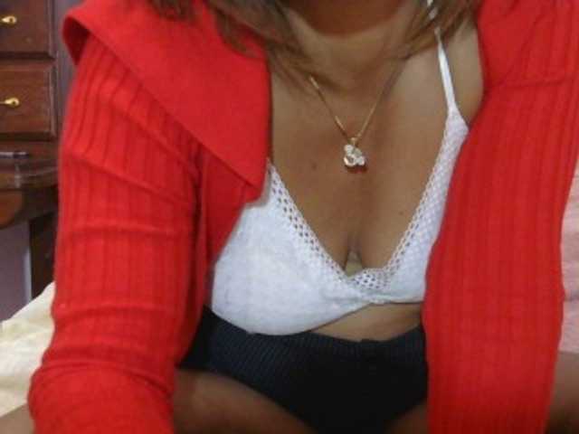 Mielly live cam on BongaCams