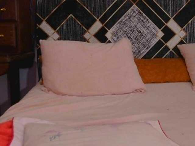 Mielly live cam preview