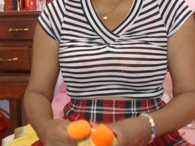 Mielly live cam on BongaCams