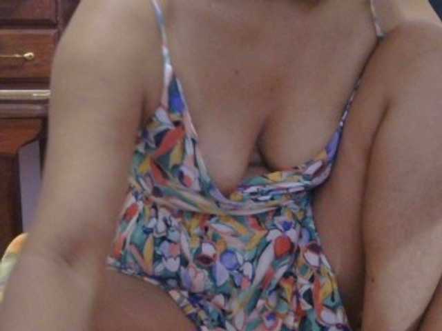 Mielly live cam preview