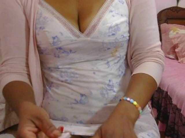 Mielly live cam on BongaCams