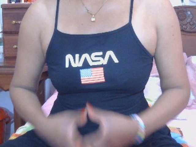 Mielly live cam on BongaCams