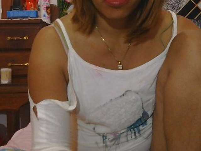 Mielly live cam on BongaCams