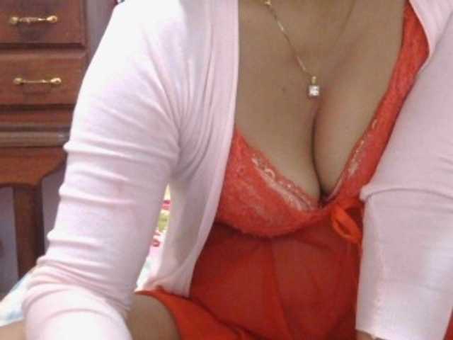 Mielly live cam on BongaCams