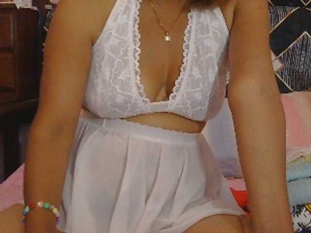 Mielly live cam preview