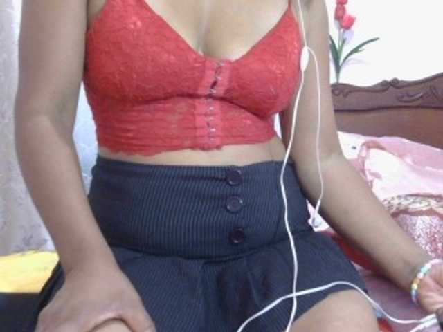 Mielly live cam on BongaCams