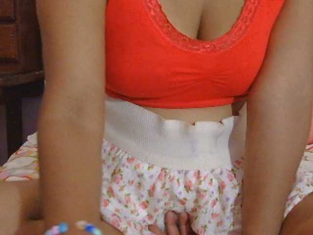 Mielly live cam preview