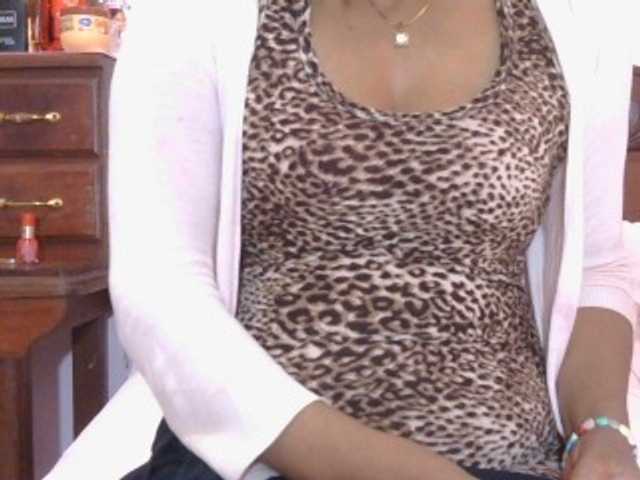 Mielly live cam on BongaCams