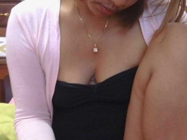 Mielly live cam on BongaCams