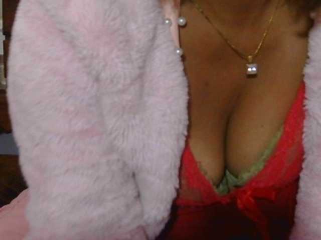 Mielly live cam on BongaCams