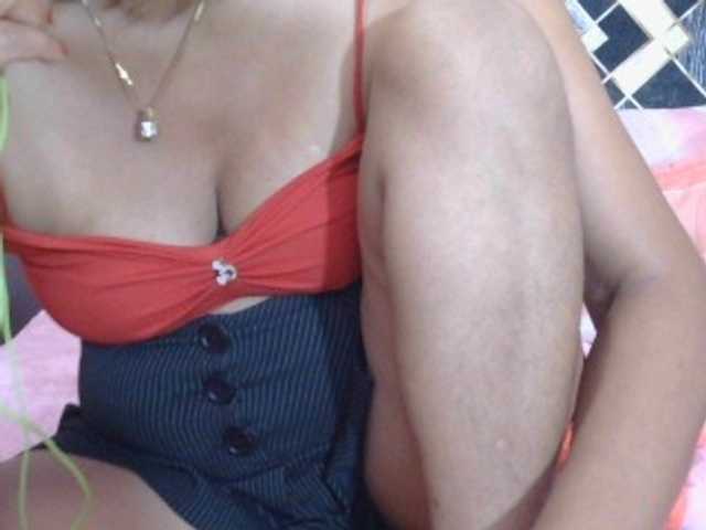 Mielly live cam on BongaCams