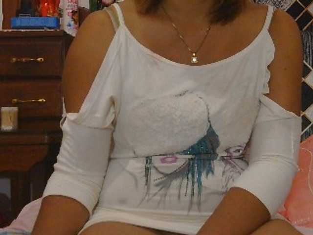 Mielly live cam on BongaCams
