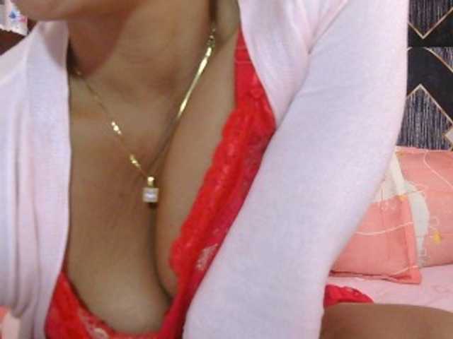Mielly live cam on BongaCams