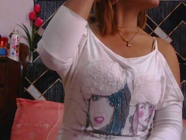 Mielly live cam preview
