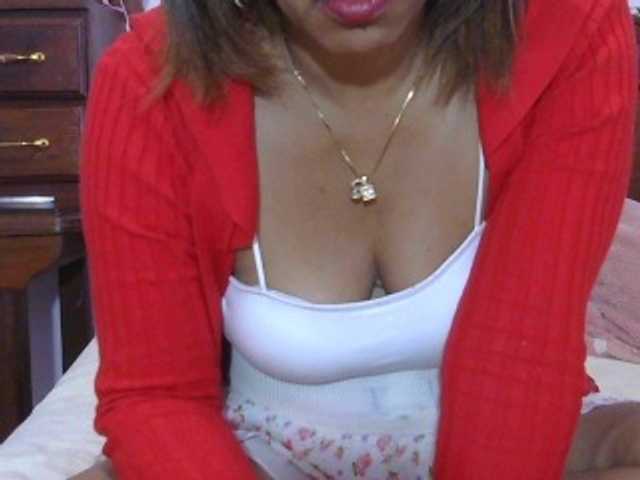 Mielly live webcam show