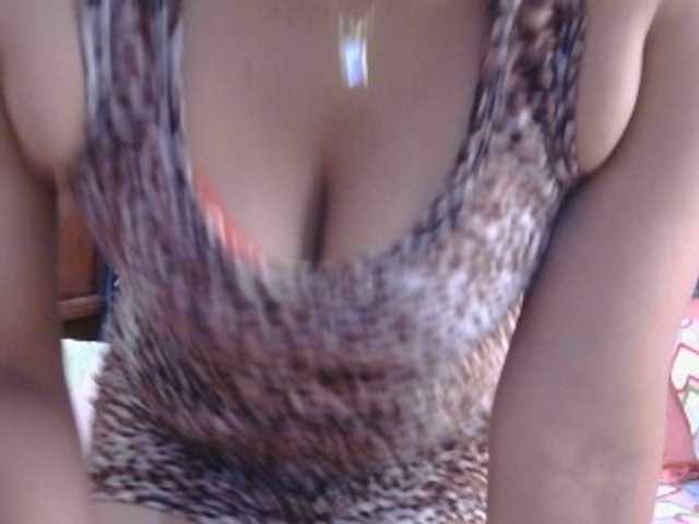 Mielly live cam preview
