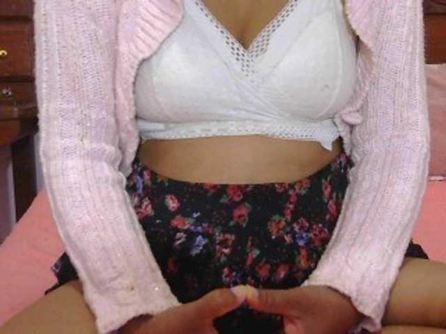 Mielly live cam on BongaCams