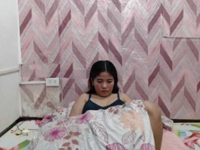 Kira-Rosse201 live cam on BongaCams