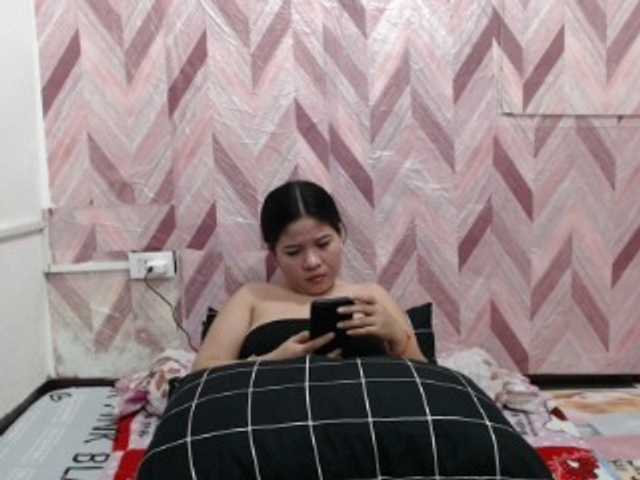 Kira-Rosse201 live cam on BongaCams