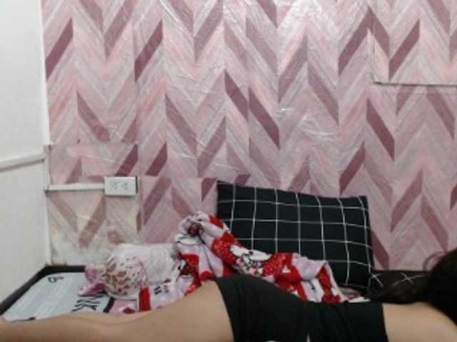 Kira-Rosse201 live cam on BongaCams