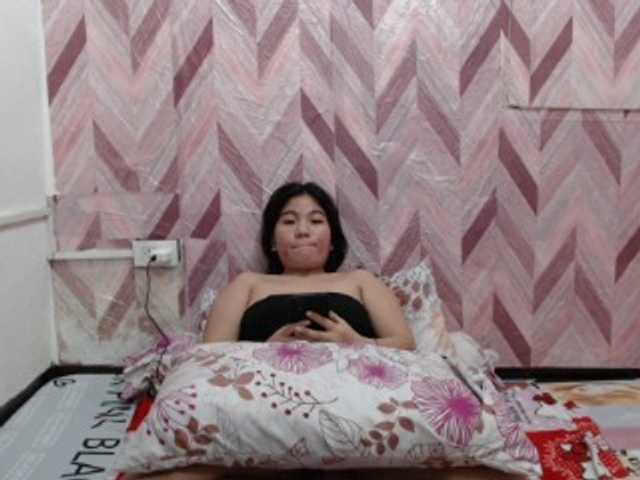 Kira-Rosse201 live cam on BongaCams