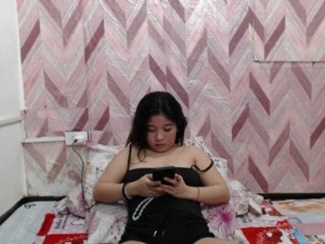 Kira-Rosse201 live cam on BongaCams