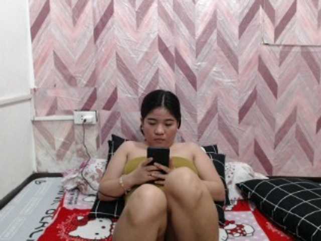 Kira-Rosse201 live cam on BongaCams