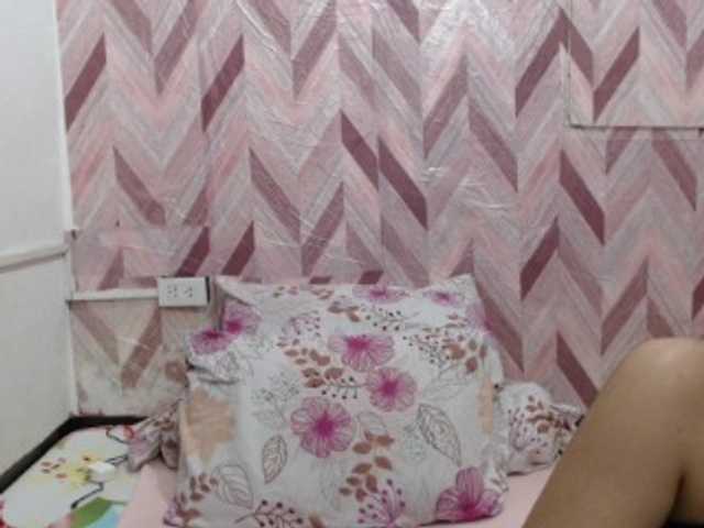 Kira-Rosse201 live cam on BongaCams