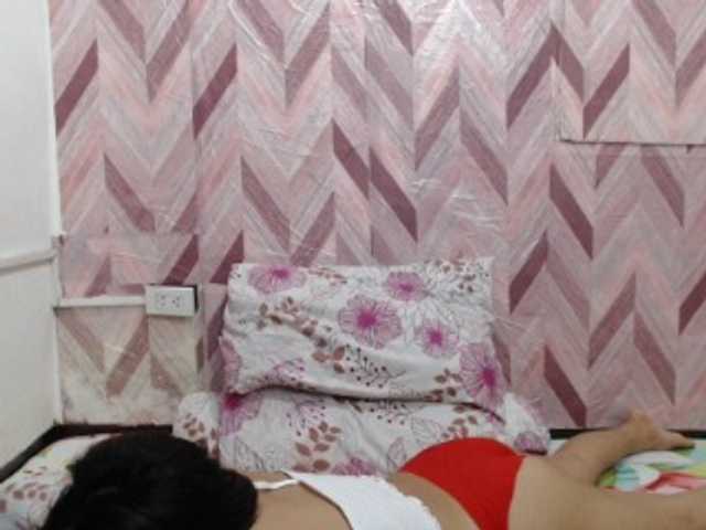 Kira-Rosse201 live cam on BongaCams