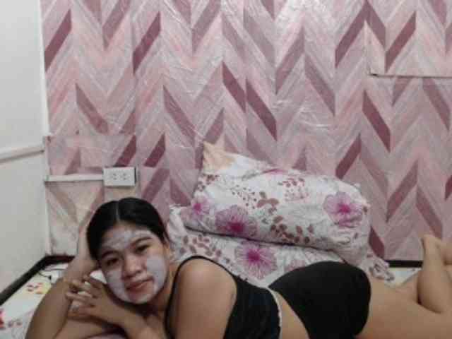 Kira-Rosse201 webcam