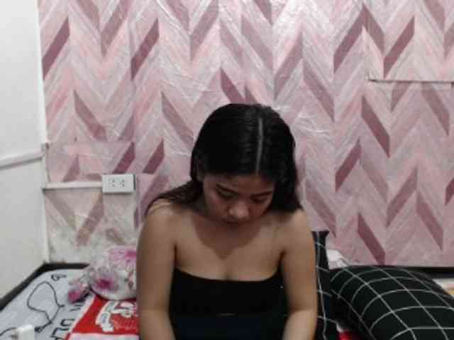 Kira-Rosse201 webcam