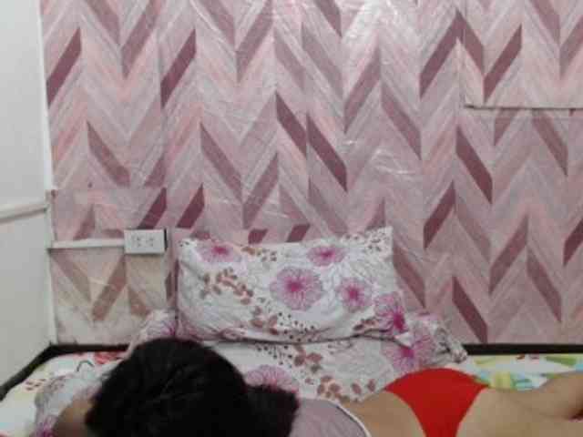 Kira-Rosse201 webcam