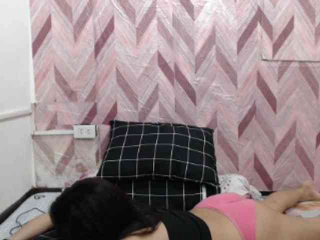 Kira-Rosse201 webcam
