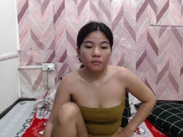 Kira-Rosse201 webcam