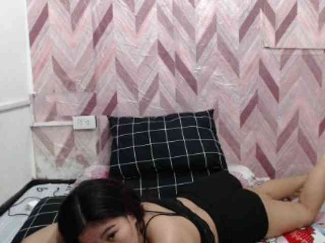 Kira-Rosse201 webcam