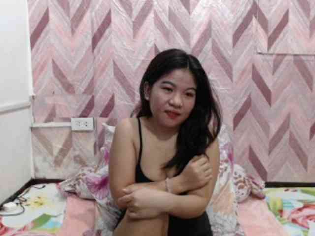 Kira-Rosse201 webcam