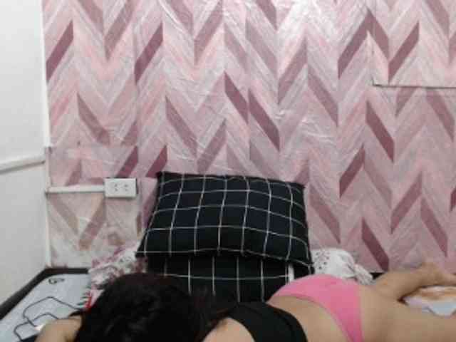 Kira-Rosse201 webcam