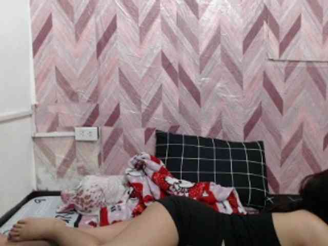 Kira-Rosse201 webcam