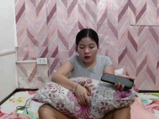 Kira-Rosse201 webcam