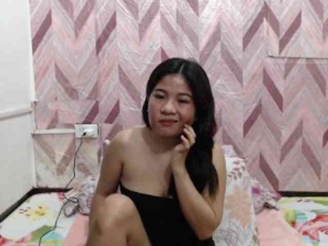 Kira-Rosse201 webcam