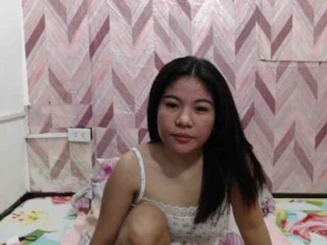 Kira-Rosse201 webcam