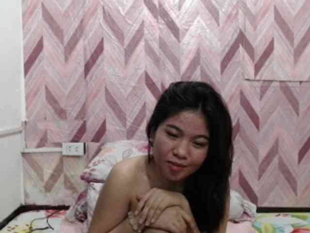 Kira-Rosse201 webcam