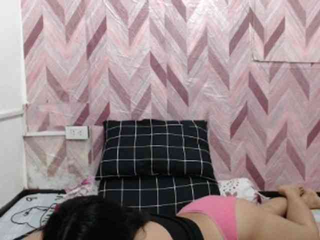 Kira-Rosse201 webcam
